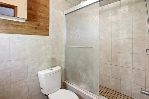 House in Pompano Beach, Florida 3 bedrooms, 134.71 sq.m. № 2083320 - photo 15