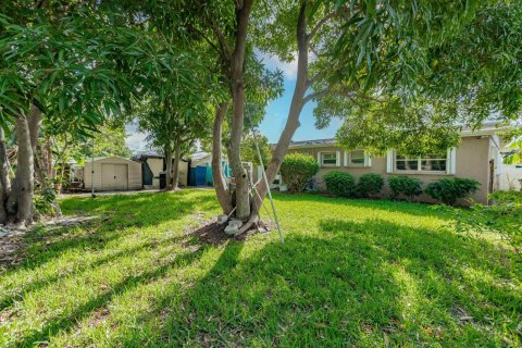 House in Pompano Beach, Florida 3 bedrooms, 134.71 sq.m. № 2083320 - photo 11