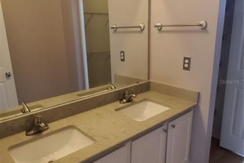 Touwnhouse à louer à Sarasota, Floride: 2 chambres, 115.76 m2 № 1913880 - photo 14
