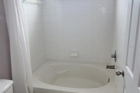 Touwnhouse à louer à Sarasota, Floride: 2 chambres, 115.76 m2 № 1913880 - photo 15