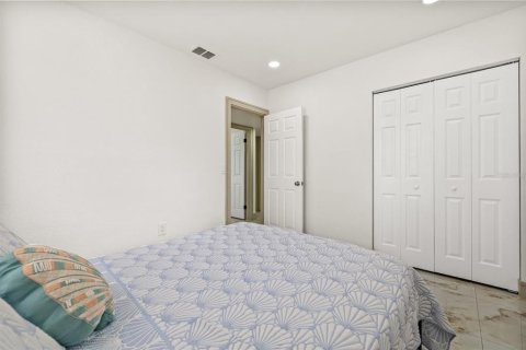 Casa en venta en Clearwater, Florida, 3 dormitorios, 93.37 m2 № 1919108 - foto 17
