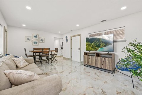 Casa en venta en Clearwater, Florida, 3 dormitorios, 93.37 m2 № 1919108 - foto 27