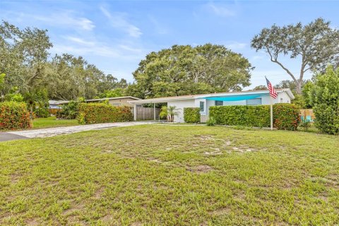 Casa en venta en Clearwater, Florida, 3 dormitorios, 93.37 m2 № 1919108 - foto 1