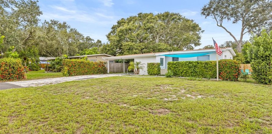 Casa en Clearwater, Florida 3 dormitorios, 93.37 m2 № 1919108