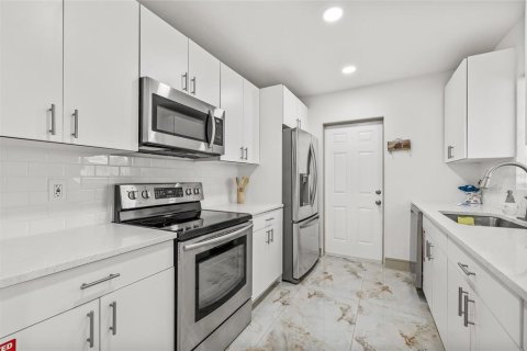 Casa en venta en Clearwater, Florida, 3 dormitorios, 93.37 m2 № 1919108 - foto 29