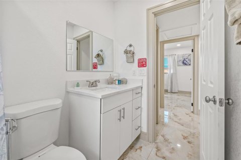 Casa en venta en Clearwater, Florida, 3 dormitorios, 93.37 m2 № 1919108 - foto 20