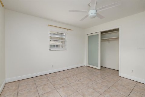 Casa en alquiler en Saint Petersburg, Florida, 2 dormitorios, 108.7 m2 № 1913538 - foto 13