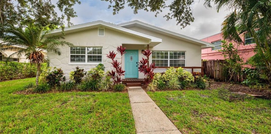 Casa en Saint Petersburg, Florida 2 dormitorios, 108.7 m2 № 1913538