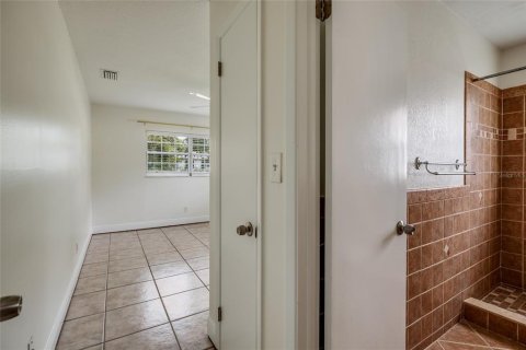 Casa en alquiler en Saint Petersburg, Florida, 2 dormitorios, 108.7 m2 № 1913538 - foto 10