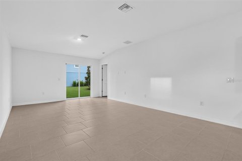 Villa ou maison à vendre à Punta Gorda, Floride: 3 chambres, 132.76 m2 № 2436764 - photo 5