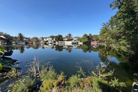 Adosado en alquiler en Hialeah, Florida, 3 dormitorios, 120.03 m2 № 2027088 - foto 11