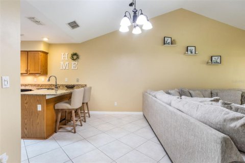 Touwnhouse à vendre à Clermont, Floride: 2 chambres, 140.47 m2 № 1793870 - photo 11