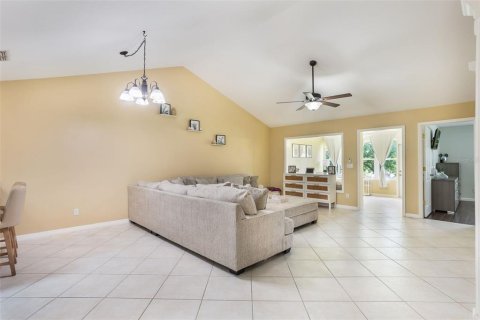 Touwnhouse à vendre à Clermont, Floride: 2 chambres, 140.47 m2 № 1793870 - photo 10