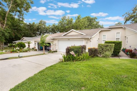 Touwnhouse à vendre à Clermont, Floride: 2 chambres, 140.47 m2 № 1793870 - photo 1