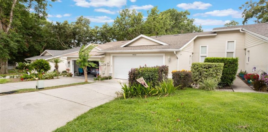 Touwnhouse à Clermont, Floride 2 chambres, 140.47 m2 № 1793870