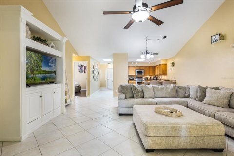 Touwnhouse à vendre à Clermont, Floride: 2 chambres, 140.47 m2 № 1793870 - photo 7