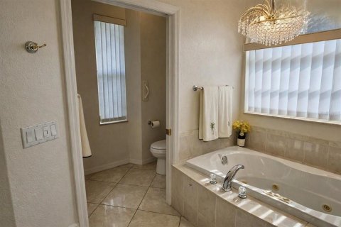 Villa ou maison à vendre à Punta Gorda, Floride: 3 chambres, 232.07 m2 № 2272954 - photo 3