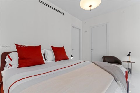 Снять в аренду кондоминиум в Майами, Флорида 5 спален, 368.91м2, № 1938995 - фото 24