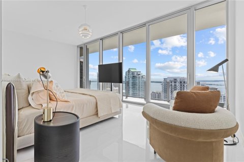 Снять в аренду кондоминиум в Майами, Флорида 5 спален, 368.91м2, № 1938995 - фото 8