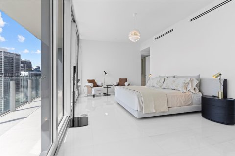 Снять в аренду кондоминиум в Майами, Флорида 5 спален, 368.91м2, № 1938995 - фото 7