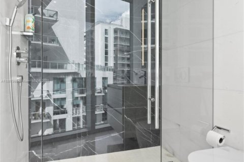 Снять в аренду кондоминиум в Майами, Флорида 5 спален, 368.91м2, № 1938995 - фото 25