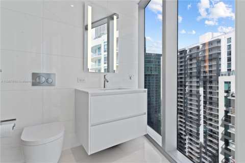 Снять в аренду кондоминиум в Майами, Флорида 5 спален, 368.91м2, № 1938995 - фото 26