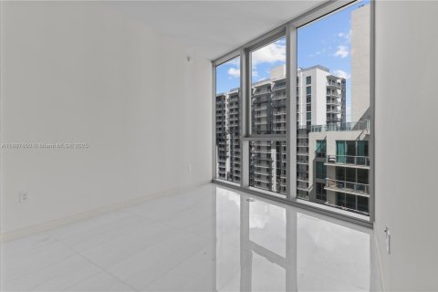 Снять в аренду кондоминиум в Майами, Флорида 5 спален, 368.91м2, № 1938995 - фото 28