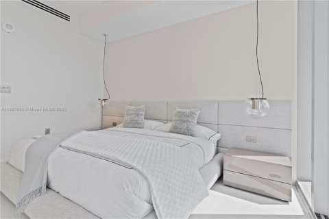 Снять в аренду кондоминиум в Майами, Флорида 5 спален, 368.91м2, № 1938995 - фото 17