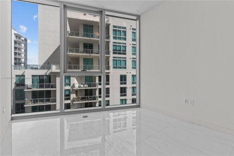 Снять в аренду кондоминиум в Майами, Флорида 5 спален, 368.91м2, № 1938995 - фото 29