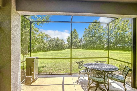 Townhouse in Wesley Chapel, Florida 3 bedrooms, 191.01 sq.m. № 1717283 - photo 13