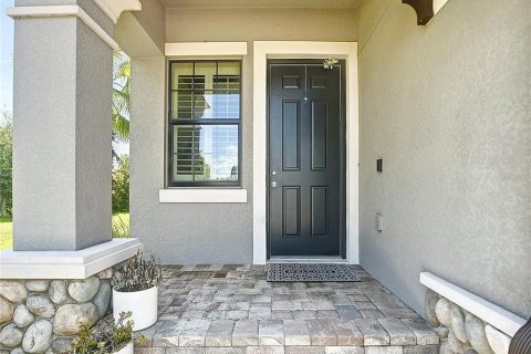 Townhouse in Wesley Chapel, Florida 3 bedrooms, 191.01 sq.m. № 1717283 - photo 2