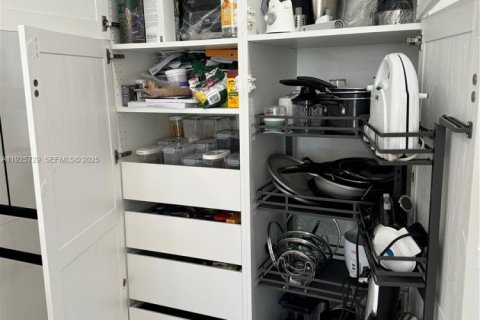 Купить кондоминиум в Санрайз, Флорида 2 спальни, 89.65м2, № 1984097 - фото 8