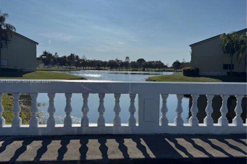 Купить кондоминиум в Санрайз, Флорида 2 спальни, 89.65м2, № 1984097 - фото 18