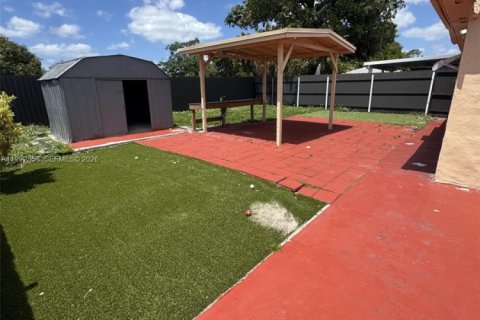 Villa ou maison à louer à Miami Gardens, Floride: 4 chambres, 148.64 m2 № 2056739 - photo 23