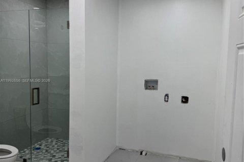 Villa ou maison à louer à Miami Gardens, Floride: 4 chambres, 148.64 m2 № 2056739 - photo 8