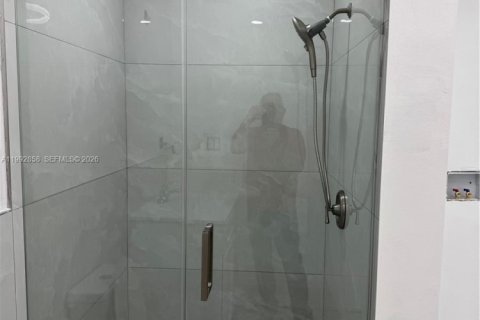 Villa ou maison à louer à Miami Gardens, Floride: 4 chambres, 148.64 m2 № 2056739 - photo 7