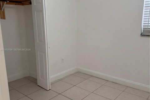 Villa ou maison à louer à Miami Gardens, Floride: 4 chambres, 148.64 m2 № 2056739 - photo 17