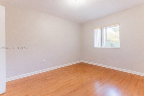 Touwnhouse à vendre à Hallandale Beach, Floride: 3 chambres, 151.99 m2 № 2090613 - photo 30