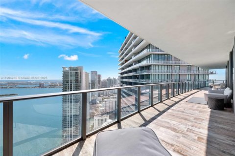 Copropriété à louer à Miami, Floride: 4 chambres, 391.12 m2 № 1956054 - photo 15