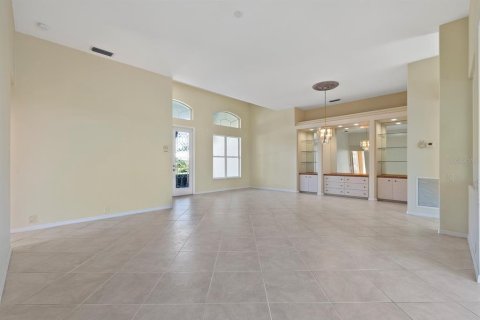 Villa ou maison à vendre à Port Charlotte, Floride: 3 chambres, 212.84 m2 № 1721495 - photo 5