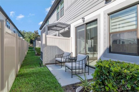 Townhouse in Clearwater, Florida 2 bedrooms, 145.95 sq.m. № 2424072 - photo 14