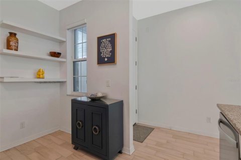 Townhouse in Clearwater, Florida 2 bedrooms, 145.95 sq.m. № 2424072 - photo 9