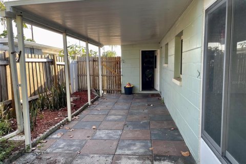 Casa en venta en Saint Petersburg, Florida, 2 dormitorios, 66.89 m2 № 1548664 - foto 12