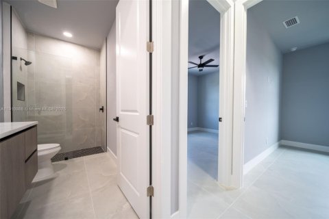 Casa en venta en Cape Coral, Florida, 3 dormitorios № 1966912 - foto 13