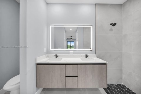 Casa en venta en Cape Coral, Florida, 3 dormitorios № 1966912 - foto 19