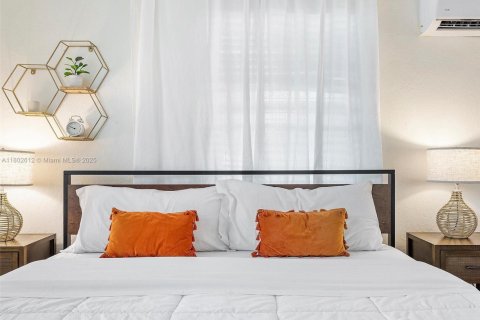 Casa en alquiler en Fort Lauderdale, Florida, 1 dormitorio, 76.74 m2 № 1991842 - foto 23