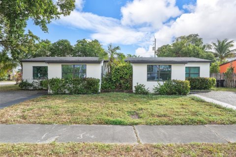 Casa en alquiler en Fort Lauderdale, Florida, 1 dormitorio, 76.74 m2 № 1991842 - foto 3