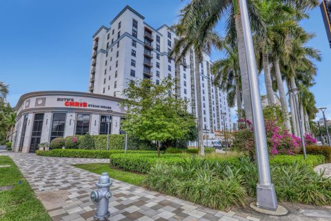 Condo in West Palm Beach, Florida, 2 bedrooms  № 2084152
