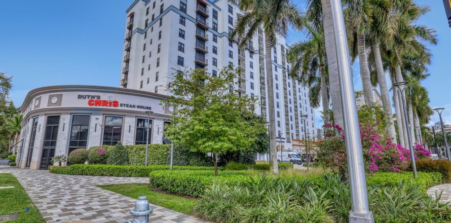 Condo in West Palm Beach, Florida, 2 bedrooms  № 2084152