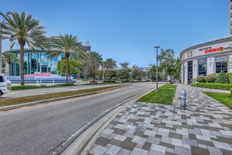 Condo in West Palm Beach, Florida, 2 bedrooms  № 2084152 - photo 8